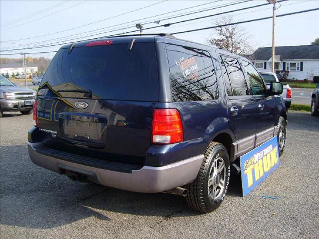 Ford Expedition 2004 photo 2