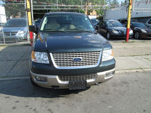 Ford Expedition 2004 photo 4