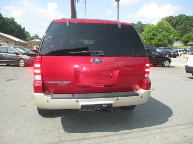 Ford Expedition 2004 photo 3