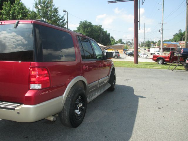 Ford Expedition 2004 photo 4