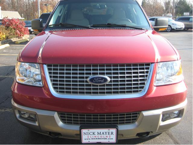 Ford Expedition 2004 photo 3