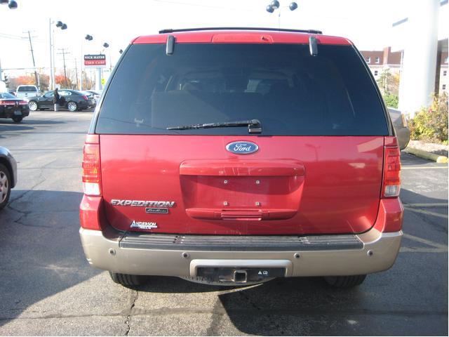 Ford Expedition 2004 photo 4