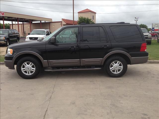 Ford Expedition 2004 photo 1