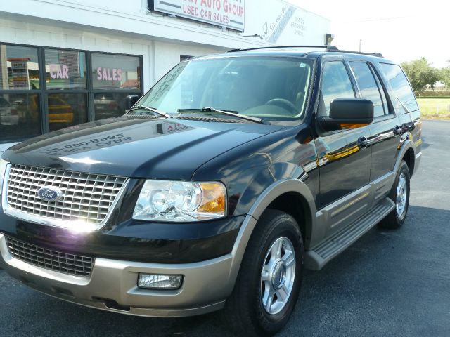 Ford Expedition 2004 photo 4