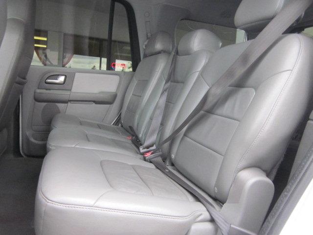 Ford Expedition 2004 photo 4