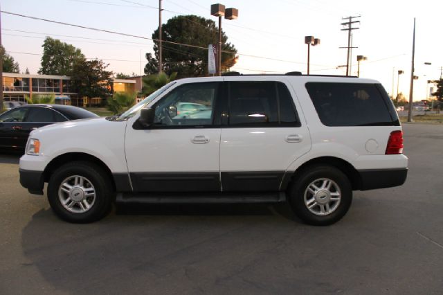 Ford Expedition 2004 photo 11