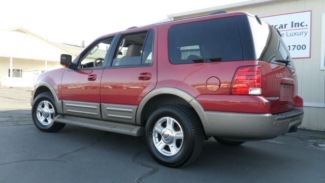 Ford Expedition 2004 photo 1