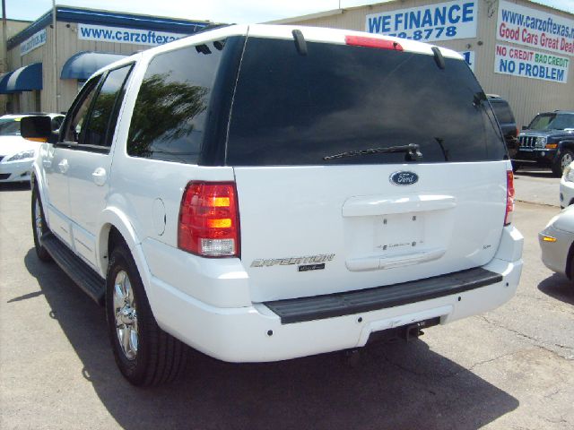 Ford Expedition 2004 photo 1