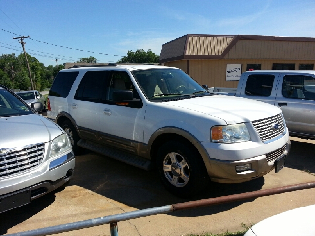 Ford Expedition 2004 photo 4