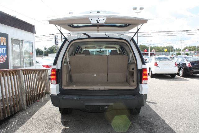 Ford Expedition 2004 photo 3