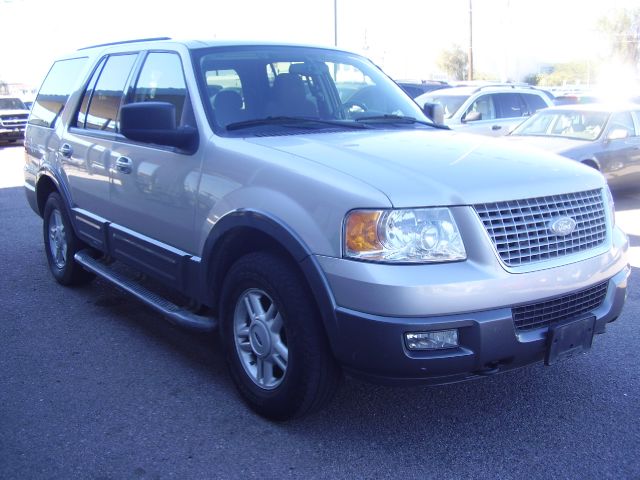 Ford Expedition 2004 photo 3