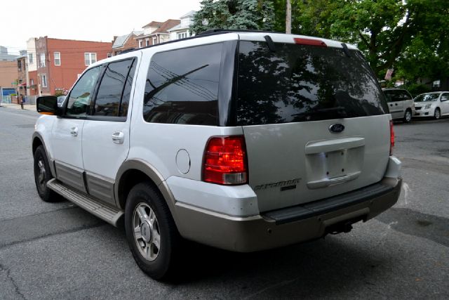 Ford Expedition 2004 photo 10