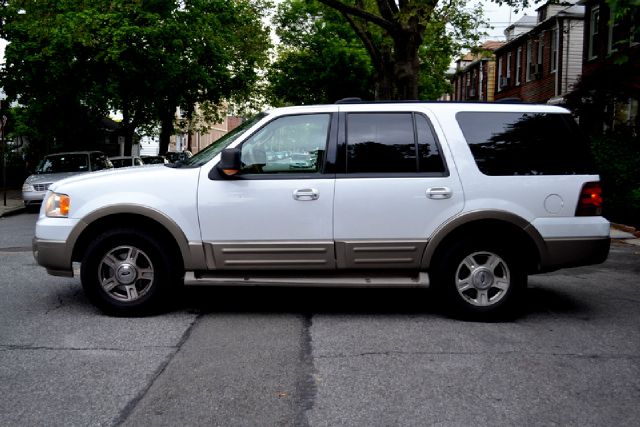 Ford Expedition 2004 photo 12