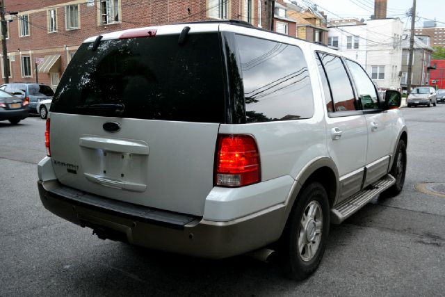 Ford Expedition 2004 photo 15