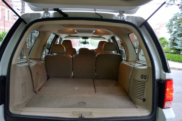 Ford Expedition 2004 photo 5