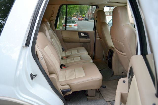 Ford Expedition 2004 photo 8