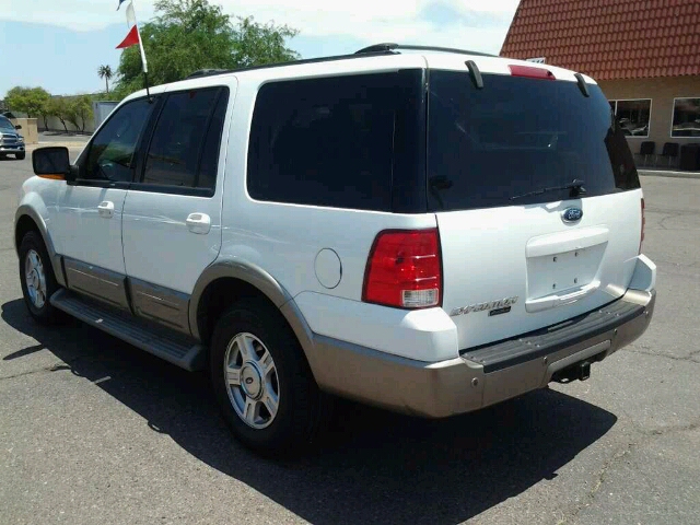 Ford Expedition 2004 photo 3