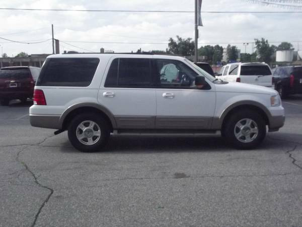 Ford Expedition 2004 photo 3