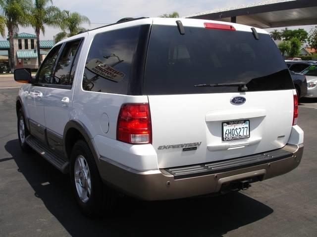 Ford Expedition 2004 photo 1