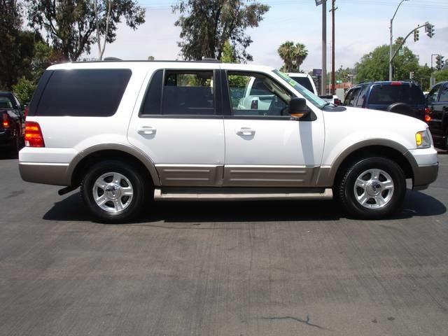 Ford Expedition 2004 photo 4