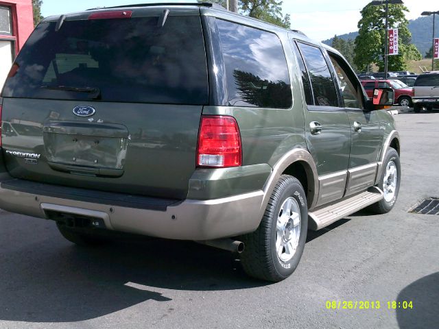 Ford Expedition 2004 photo 1