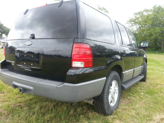 Ford Expedition 2004 photo 4