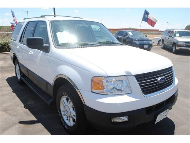 Ford Expedition 2004 photo 2