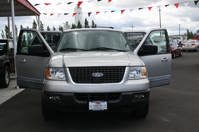 Ford Expedition 2004 photo 10