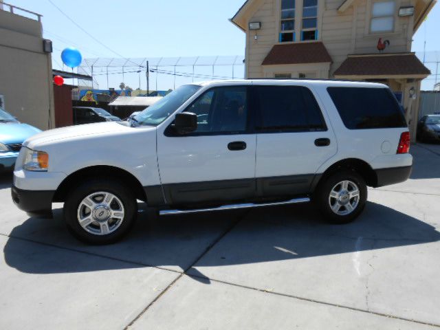 Ford Expedition 2004 photo 4