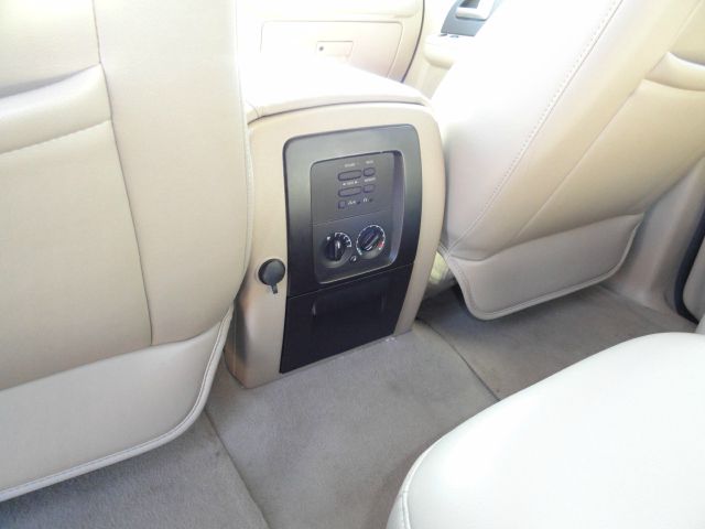 Ford Expedition 2004 photo 9