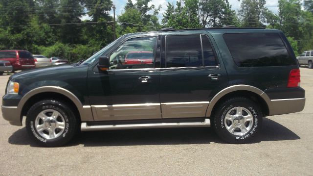 Ford Expedition 2004 photo 17