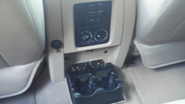 Ford Expedition 2004 photo 3