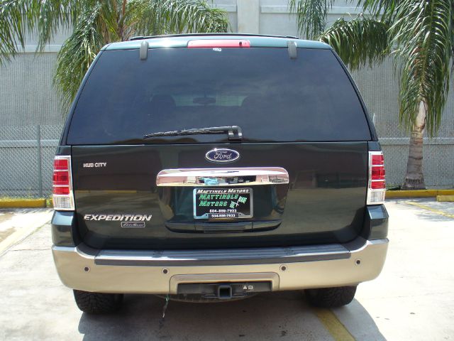 Ford Expedition 2004 photo 4