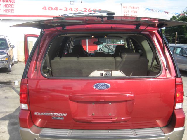 Ford Expedition 2004 photo 1