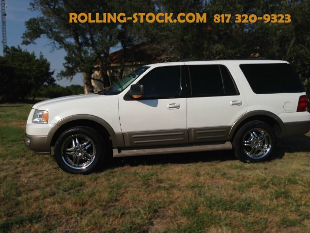 Ford Expedition 2004 photo 1