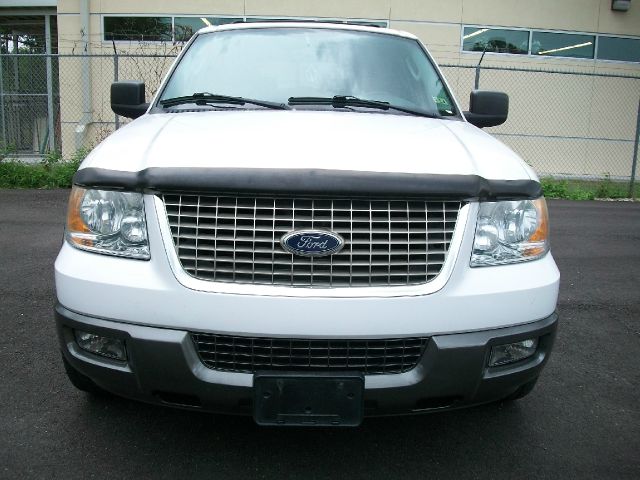 Ford Expedition 2004 photo 4