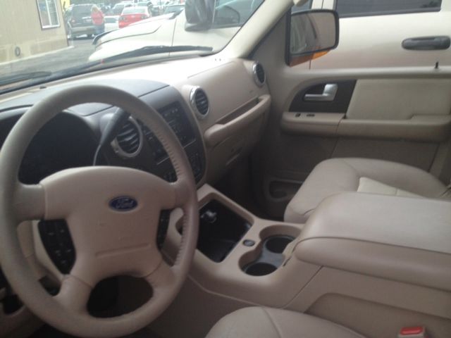 Ford Expedition 2004 photo 4