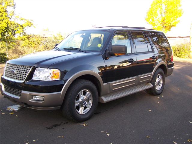 Ford Expedition 2004 photo 1