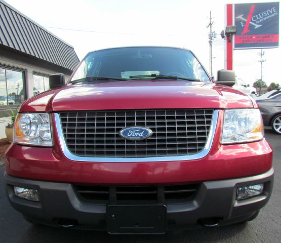 Ford Expedition 2004 photo 2