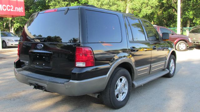 Ford Expedition 2004 photo 2