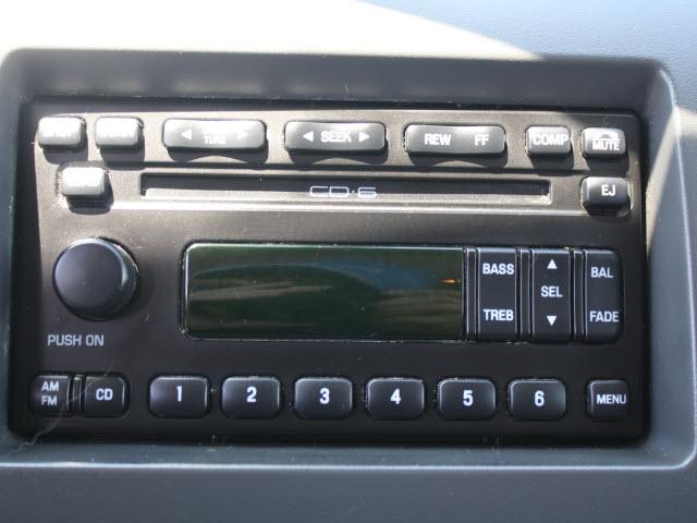 Ford Expedition 2004 photo 5