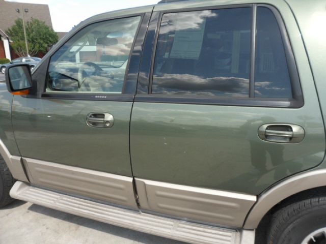 Ford Expedition 2004 photo 22