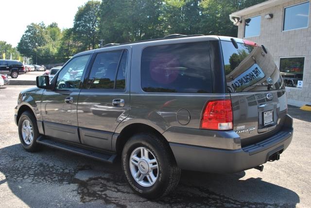 Ford Expedition 2004 photo 1