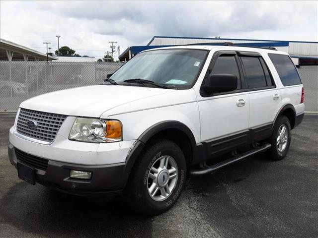 Ford Expedition 2004 photo 3