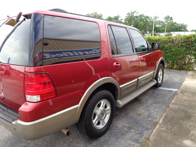 Ford Expedition 2004 photo 4