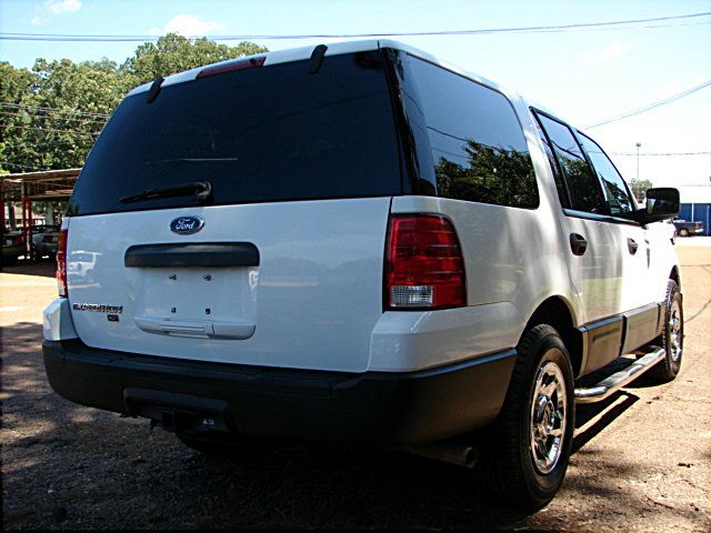 Ford Expedition 2004 photo 3