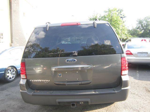 Ford Expedition 2005 photo 3