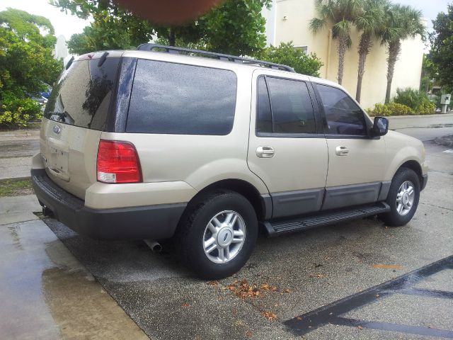 Ford Expedition 2005 photo 3