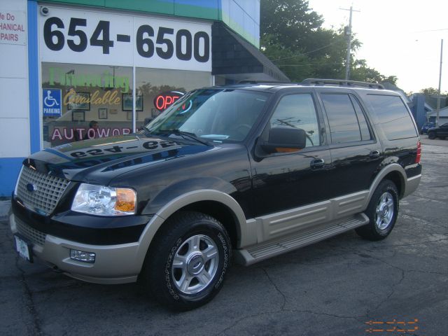 Ford Expedition 2005 photo 2