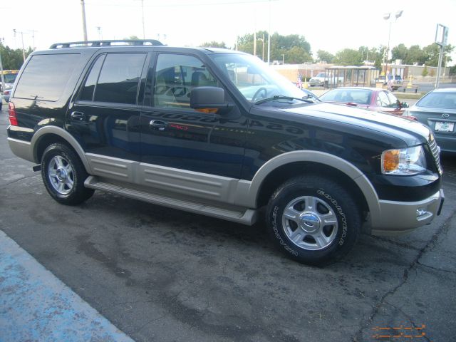 Ford Expedition 2005 photo 3